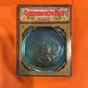 1776-1976 American Bicentennial Commemorative Plate Liberty Bell Indiana Glass